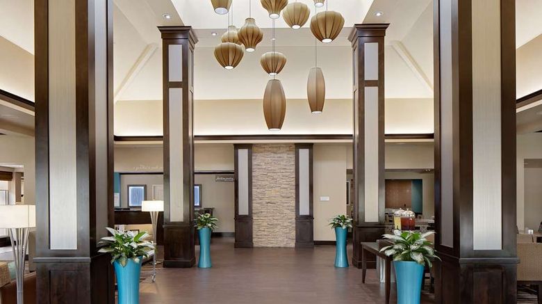 <b>Hilton Garden Inn DFW Airport South Lobby</b>. Images powered by <a href="https://iceportal.shijigroup.com/" title="IcePortal" target="_blank">IcePortal</a>.