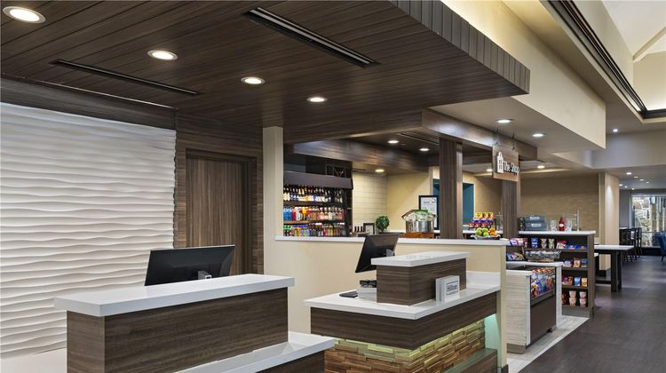 Hilton Garden Inn DFW Airport South Lobby