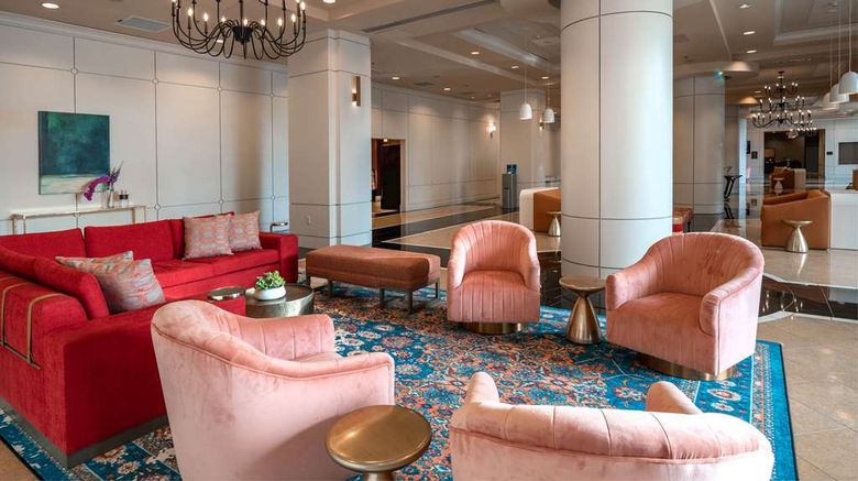 <b>Hilton Dallas/Southlake Town Square Lobby</b>. Images powered by <a href="https://iceportal.shijigroup.com/" title="IcePortal" target="_blank">IcePortal</a>.