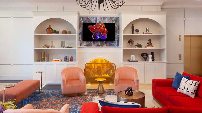 <b>Hilton Dallas/Southlake Town Square Lobby</b>. Images powered by <a href="https://iceportal.shijigroup.com/" title="IcePortal" target="_blank">IcePortal</a>.