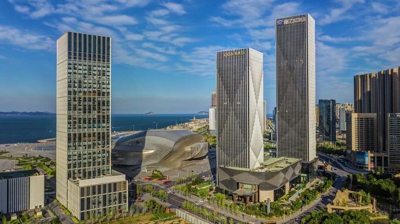 <b>Conrad Dalian Exterior</b>. Images powered by <a href="https://iceportal.shijigroup.com/" title="IcePortal" target="_blank">IcePortal</a>.