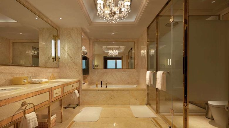 <b>Conrad Dalian Room</b>. Images powered by <a href="https://iceportal.shijigroup.com/" title="IcePortal" target="_blank">IcePortal</a>.