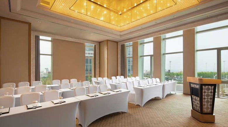 <b>Conrad Dalian Meeting</b>. Images powered by <a href="https://iceportal.shijigroup.com/" title="IcePortal" target="_blank">IcePortal</a>.