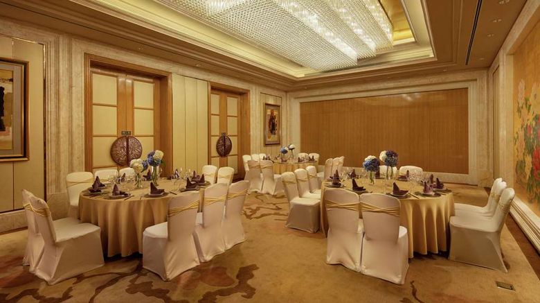 <b>Conrad Dalian Meeting</b>. Images powered by <a href="https://iceportal.shijigroup.com/" title="IcePortal" target="_blank">IcePortal</a>.