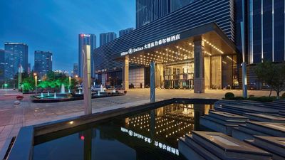 Hilton Dalian