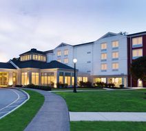 Hilton Garden Inn Danbury Exterior