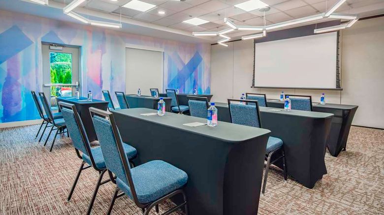 <b>Hilton Garden Inn Danbury Meeting</b>. Images powered by <a href="https://iceportal.shijigroup.com/" title="IcePortal" target="_blank">IcePortal</a>.