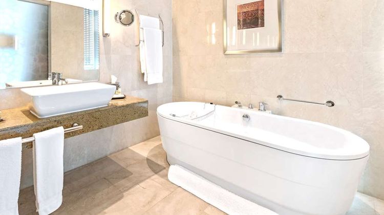 Hilton Doha Room