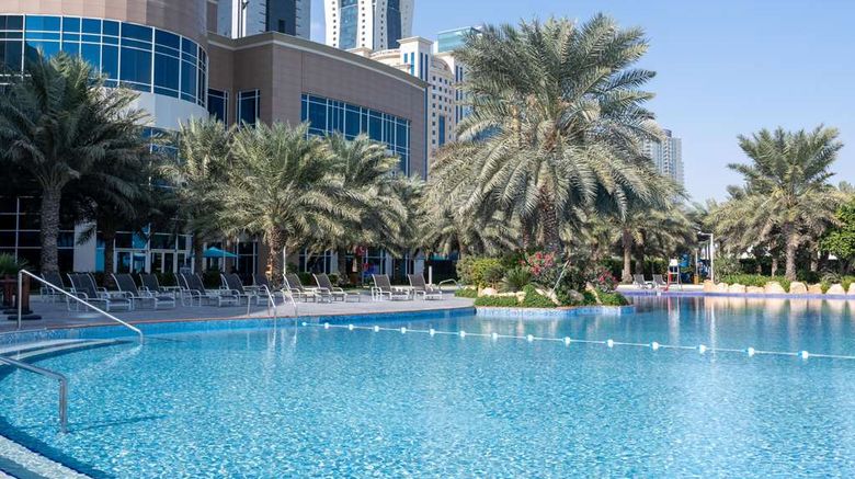 <b>Hilton Doha Pool</b>. Images powered by <a href="https://iceportal.shijigroup.com/" title="IcePortal" target="_blank">IcePortal</a>.