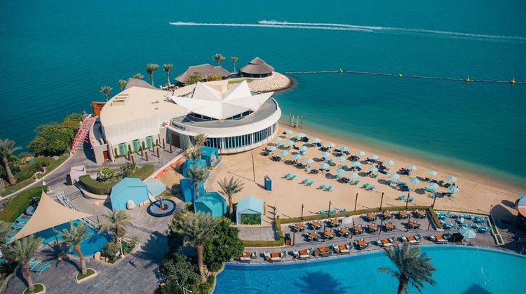 Hilton Doha Exterior