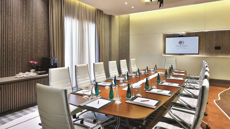 DoubleTree by Hilton Doha Old Town Meeting