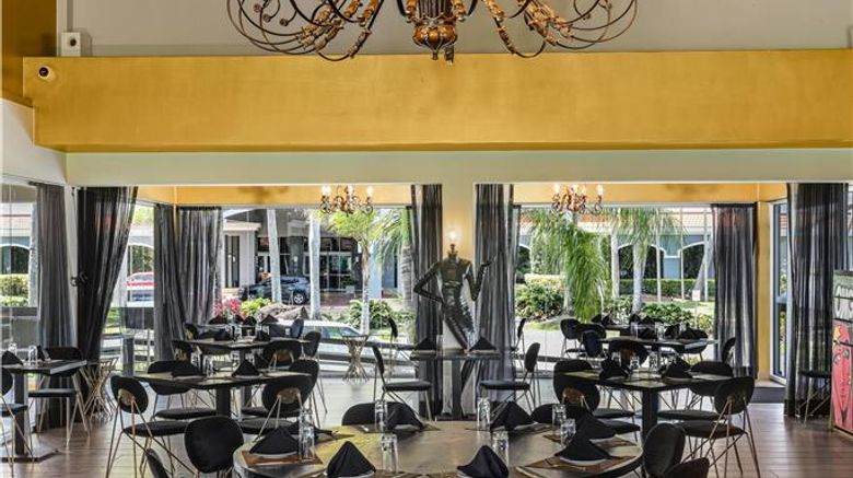 <b>Embassy Suites Dorado del Mar Beach Restaurant</b>. Images powered by <a href="https://iceportal.shijigroup.com/" title="IcePortal" target="_blank">IcePortal</a>.