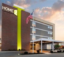 Home2 Suites Dover, DE Exterior