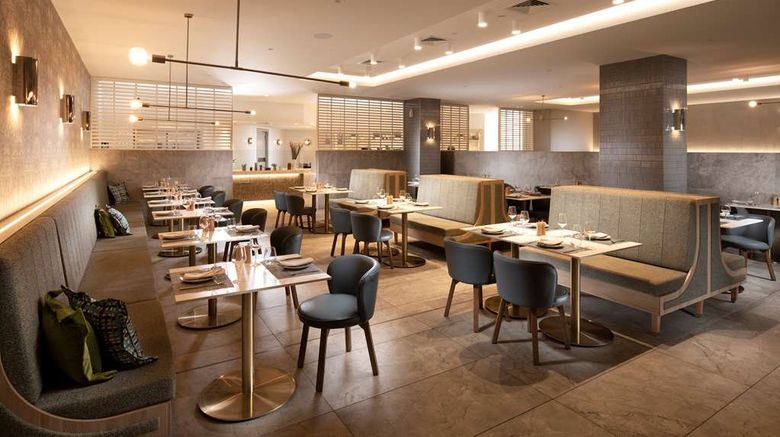 <b>Hilton Darwin Restaurant</b>. Images powered by <a href="https://iceportal.shijigroup.com/" title="IcePortal" target="_blank">IcePortal</a>.