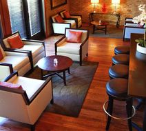 Hilton Garden Inn Des Moines Airport Lobby