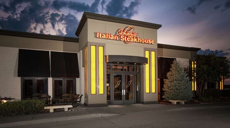 <b>Hilton Garden Inn Des Moines Airport Restaurant</b>. Images powered by <a href="https://iceportal.shijigroup.com/" title="IcePortal" target="_blank">IcePortal</a>.