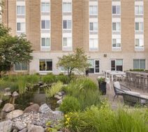 Hilton Garden Inn Urbandale Exterior