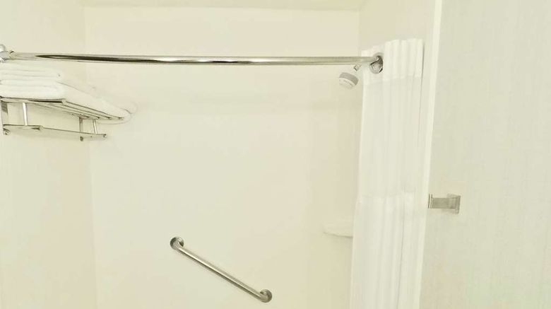 <b>Hilton Garden Inn West Des Moines Room</b>. Images powered by <a href="https://iceportal.shijigroup.com/" title="IcePortal" target="_blank">IcePortal</a>.
