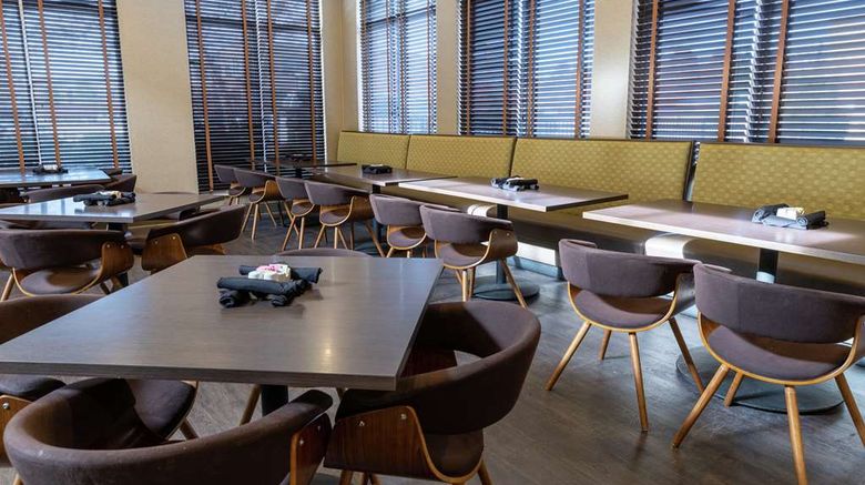 <b>Hilton Garden Inn West Des Moines Restaurant</b>. Images powered by <a href="https://iceportal.shijigroup.com/" title="IcePortal" target="_blank">IcePortal</a>.