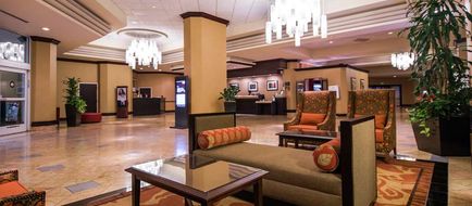 DoubleTree by Hilton Hotel Modesto Lobby