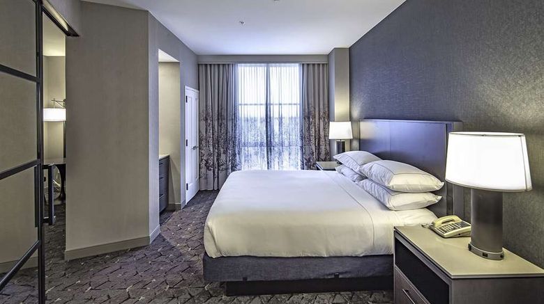 <b>DoubleTree by Hilton Hotel Modesto Room</b>. Images powered by <a href="https://iceportal.shijigroup.com/" title="IcePortal" target="_blank">IcePortal</a>.