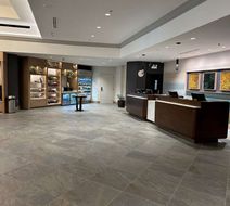 DoubleTree by Hilton Hotel Modesto Lobby