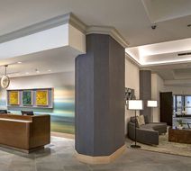 DoubleTree by Hilton Hotel Modesto Lobby