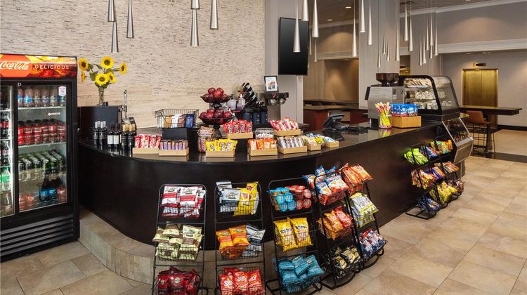 Doubletree Suites by Hilton Detroit Down Restaurant