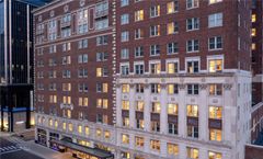 Doubletree Suites by Hilton Detroit Down