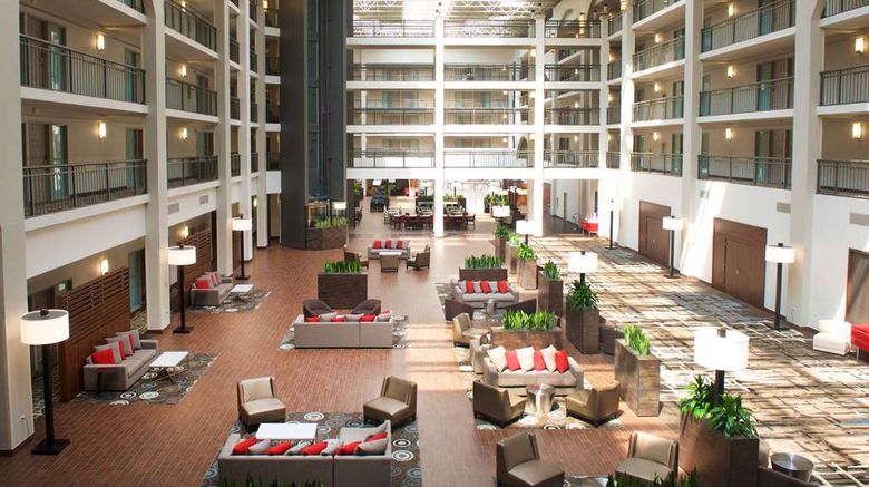 <b>Embassy Suites Detroit - Livonia/Novi Lobby</b>. Images powered by <a href="https://iceportal.shijigroup.com/" title="IcePortal" target="_blank">IcePortal</a>.