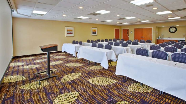 <b>Hampton Inn Detroit Novi Meeting</b>. Images powered by <a href="https://iceportal.shijigroup.com/" title="IcePortal" target="_blank">IcePortal</a>.