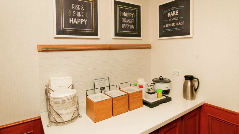 <b>Hampton Inn Detroit Novi Restaurant</b>. Images powered by <a href="https://iceportal.shijigroup.com/" title="IcePortal" target="_blank">IcePortal</a>.