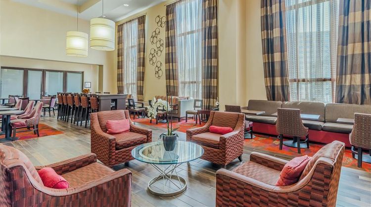 Hampton Inn & Suites Detroit-Airport/Rom Lobby