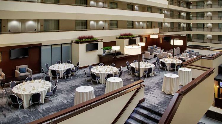 Embassy Suites Troy Restaurant