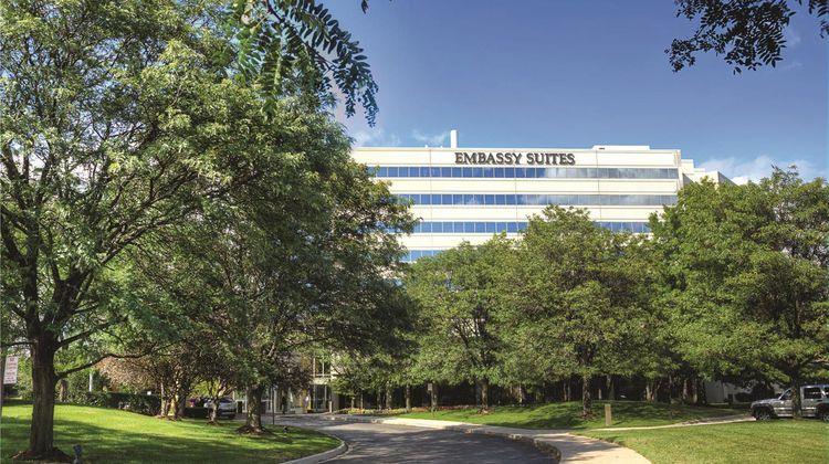 Embassy Suites Troy Exterior