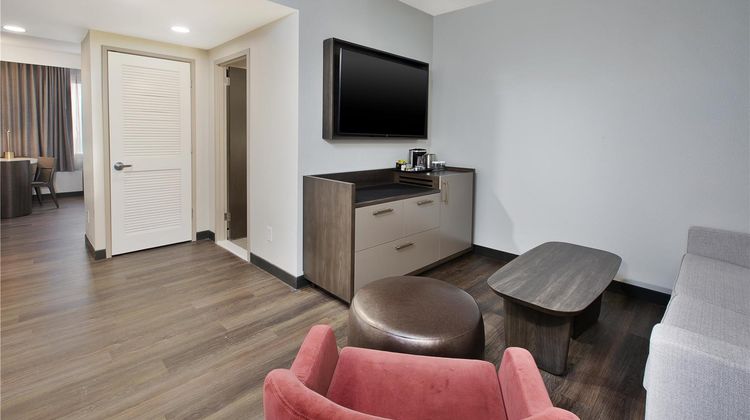 DoubleTree by Hilton Detroit Novi Room