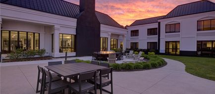 DoubleTree by Hilton Detroit Novi Exterior