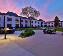 DoubleTree by Hilton Detroit Novi Exterior