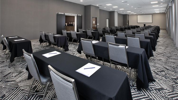 DoubleTree by Hilton Detroit Novi Meeting