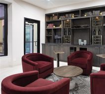 DoubleTree by Hilton Detroit Novi Lobby