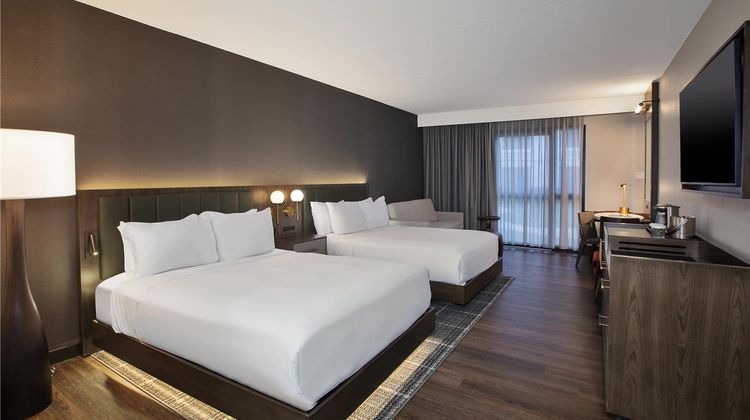 DoubleTree by Hilton Detroit Novi Room