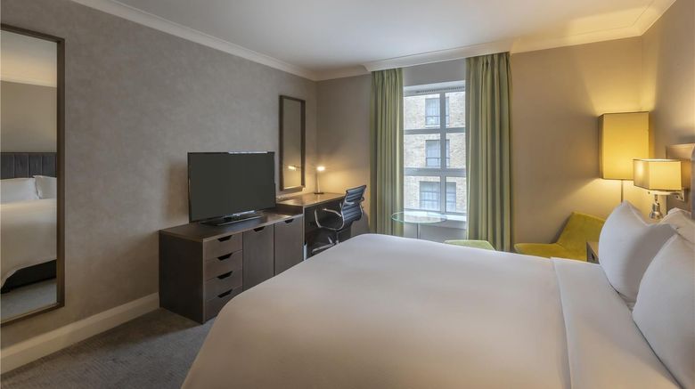 <b>Hilton Dublin Room</b>. Images powered by <a href="https://iceportal.shijigroup.com/" title="IcePortal" target="_blank">IcePortal</a>.