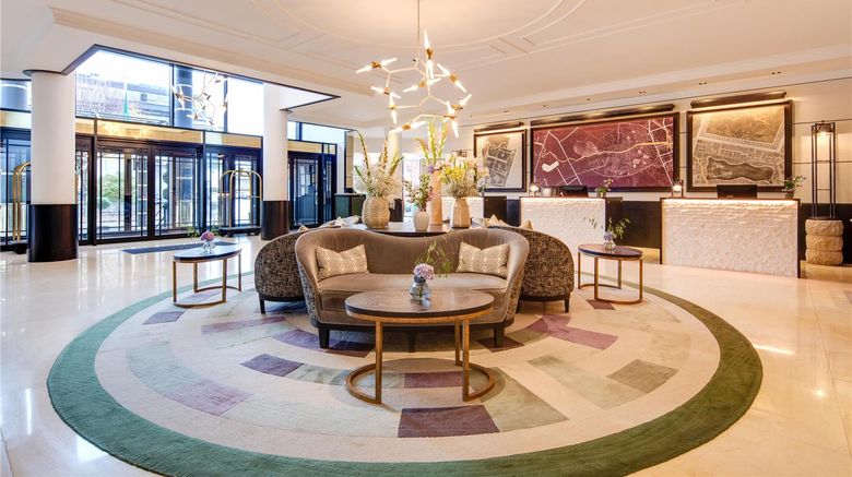 <b>Conrad Dublin Lobby</b>. Images powered by <a href="https://iceportal.shijigroup.com/" title="IcePortal" target="_blank">IcePortal</a>.