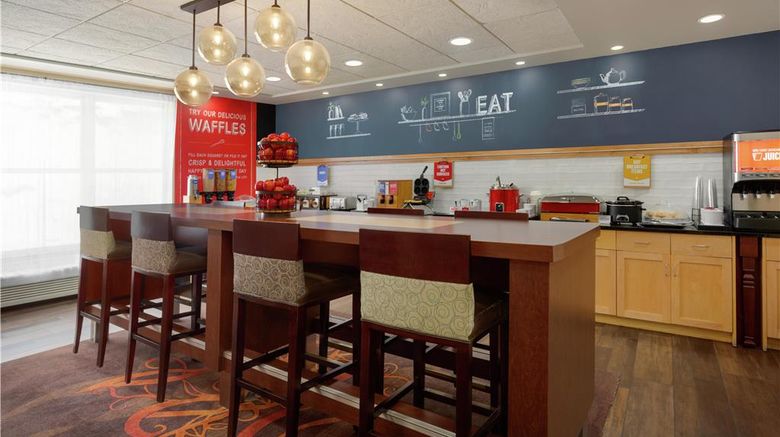 <b>Hampton Inn Restaurant</b>. Images powered by <a href="https://iceportal.shijigroup.com/" title="IcePortal" target="_blank">IcePortal</a>.