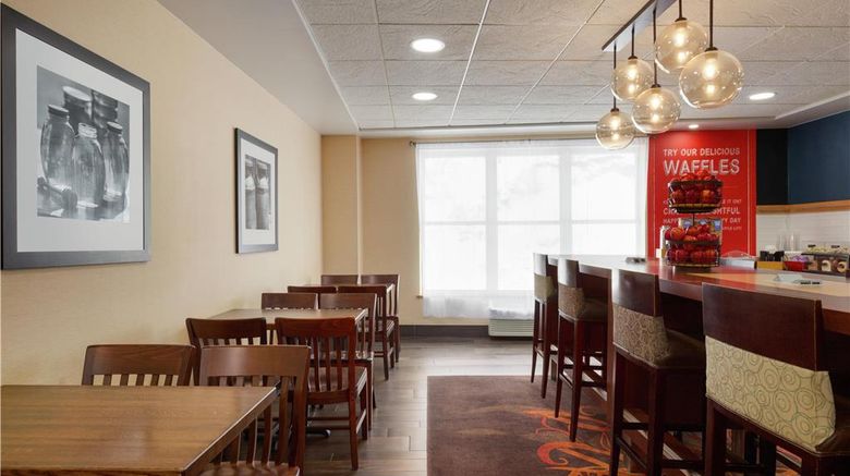 <b>Hampton Inn Restaurant</b>. Images powered by <a href="https://iceportal.shijigroup.com/" title="IcePortal" target="_blank">IcePortal</a>.