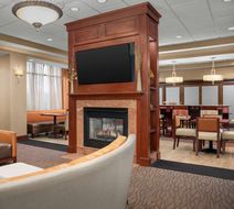 Hampton Inn Easton Lobby
