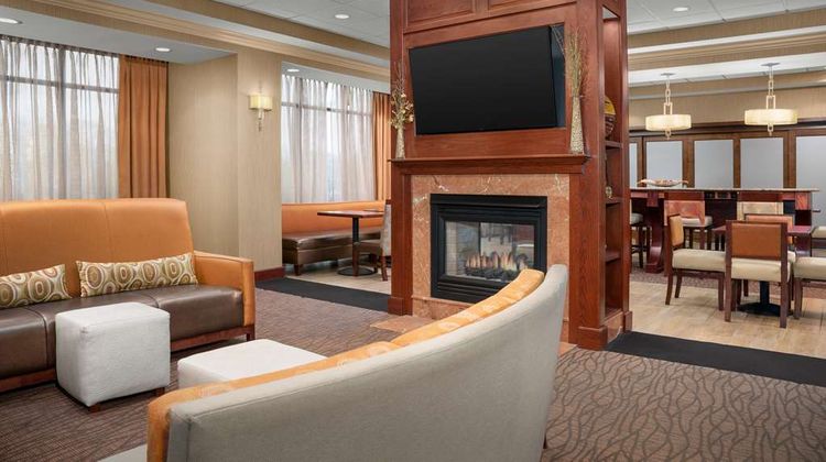 Hampton Inn Easton Lobby