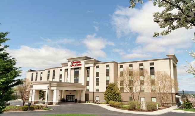 Hampton Inn & Suites Ephrata Exterior