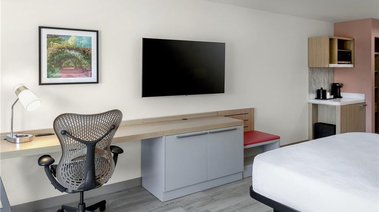 <b>Hilton Garden Inn Eugene/Springfield Room</b>. Images powered by <a href="https://iceportal.shijigroup.com/" title="IcePortal" target="_blank">IcePortal</a>.