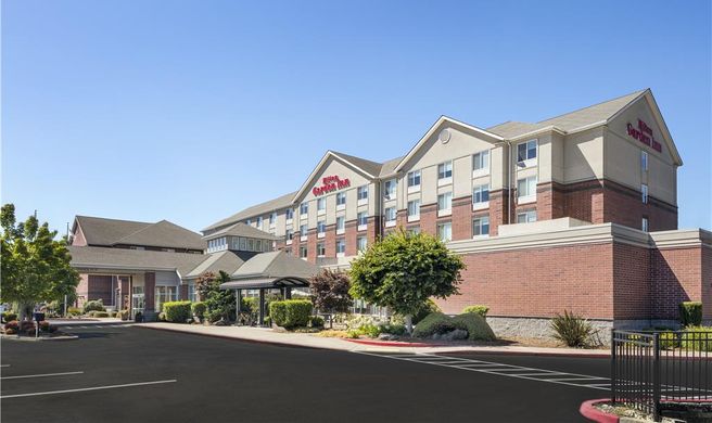 Hilton Garden Inn Eugene/Springfield Exterior